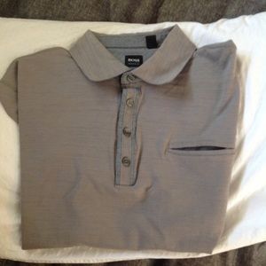 Hugo Boss sort sleeve button polo shirt